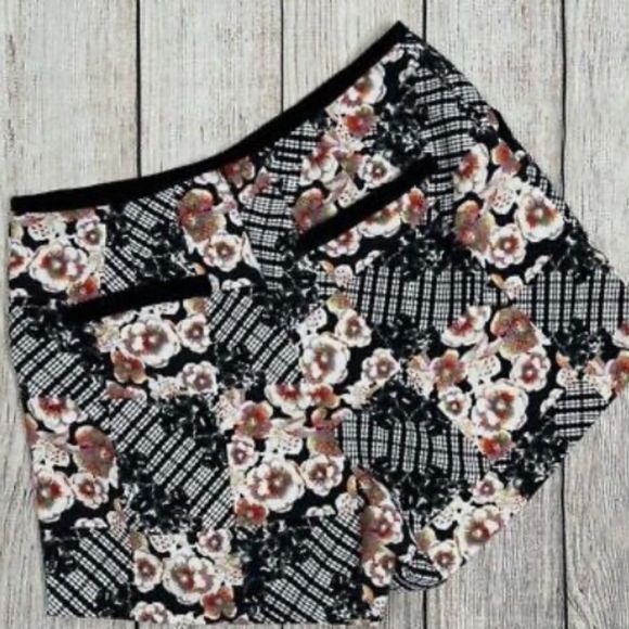 MINKPINK Neon Floral Short Shorts NWOT - Picture 4 of 5